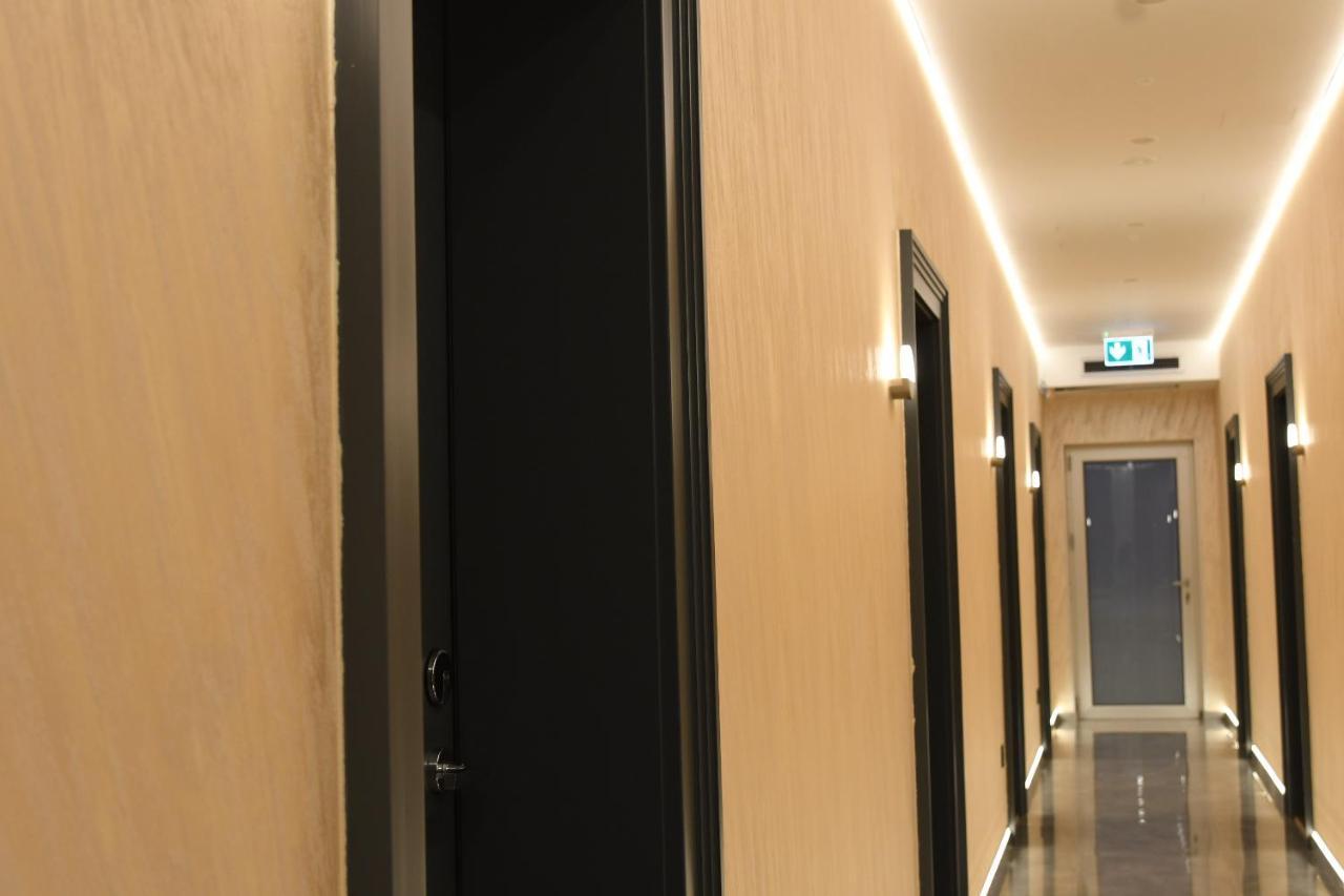 Kame Hotel Belgrade,贝尔格莱德凯美酒店 Ledine Экстерьер фото