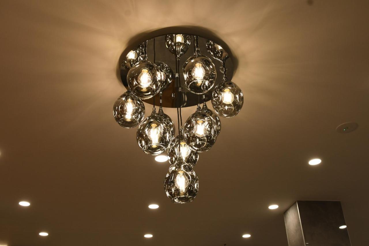 Kame Hotel Belgrade,贝尔格莱德凯美酒店 Ledine Экстерьер фото