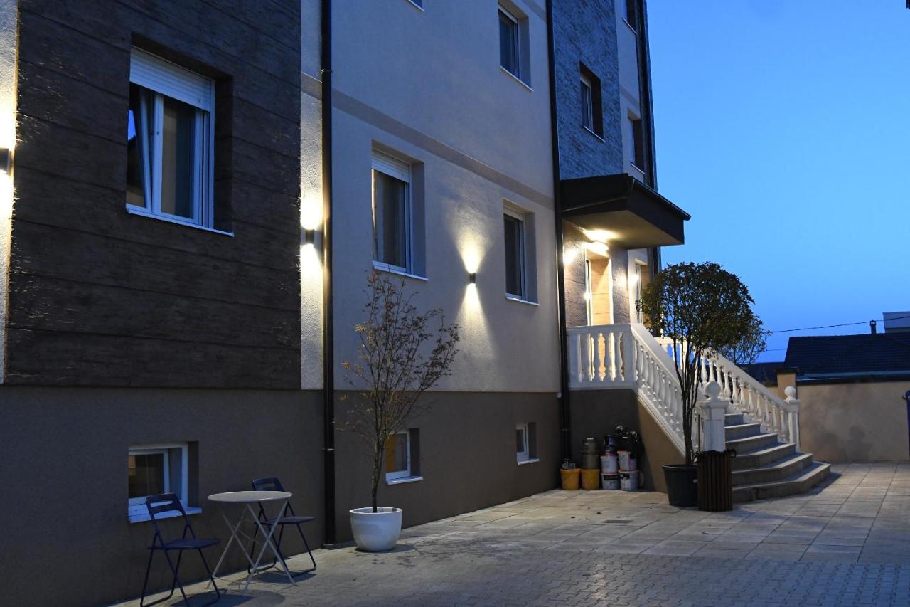 Kame Hotel Belgrade,贝尔格莱德凯美酒店 Ledine Экстерьер фото
